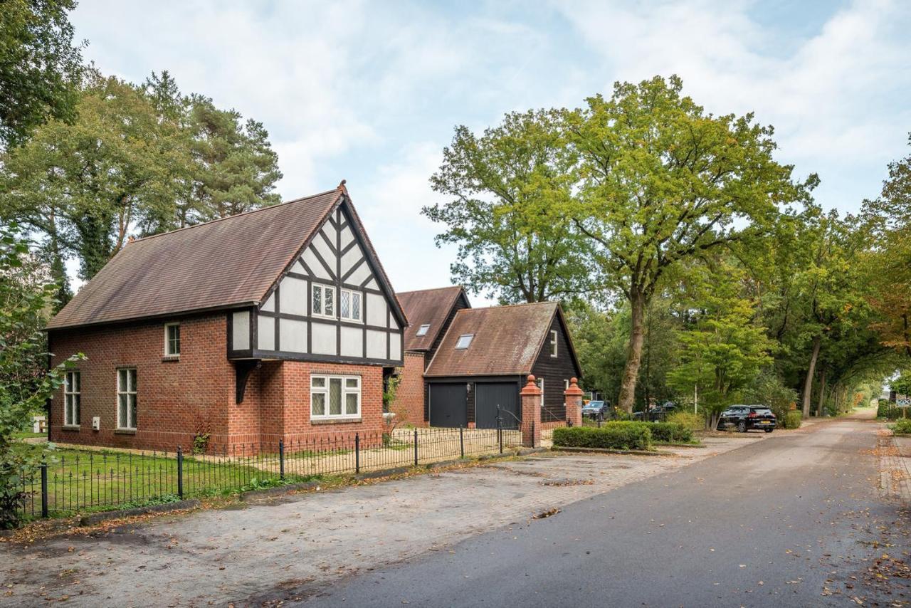 Beautiful English Villa With Hottub Zuidwolde  Bagian luar foto